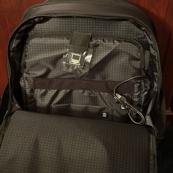 Duchamp London expandable, travel backpack, suitcase, Black, new - Picture 13 of 17